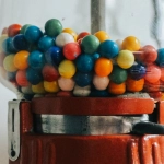 Яркий слот Sugar Rush для мирного развлечения и релаксации